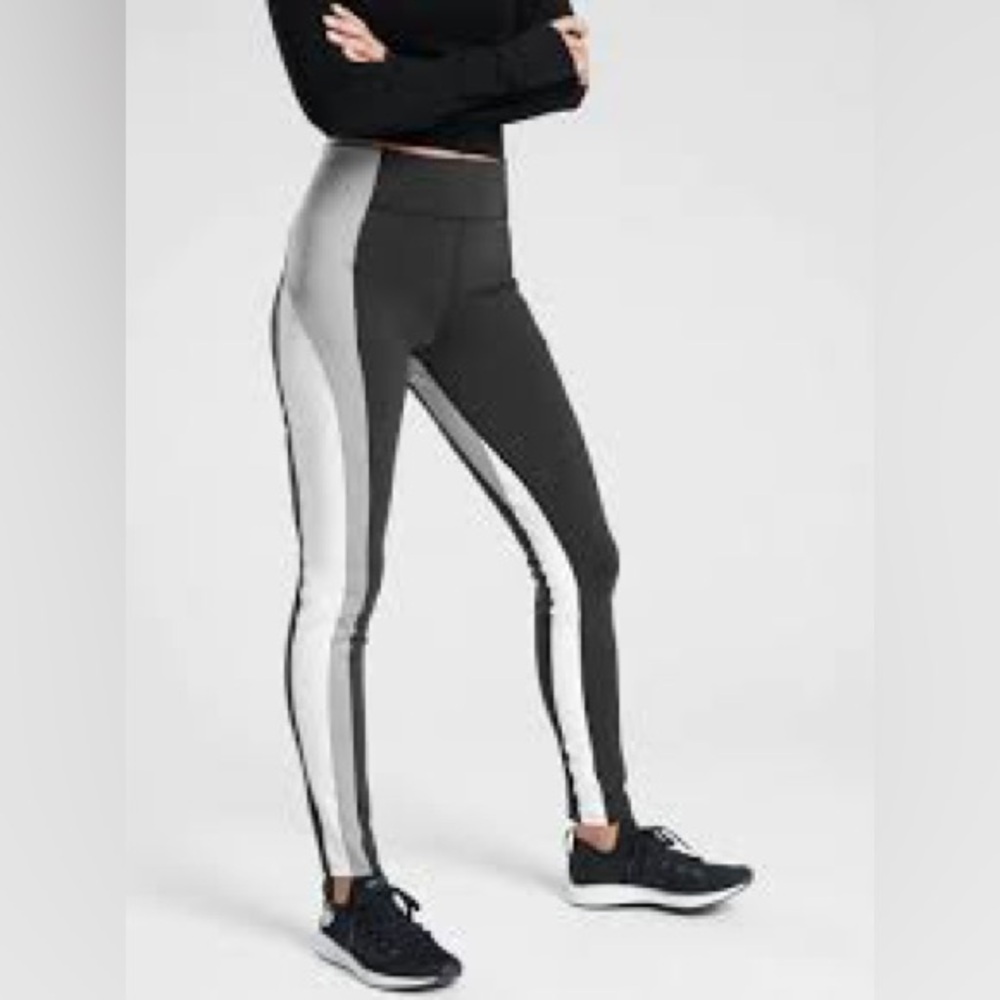 Athleta Crest Colorblock leggings medium black white athletic women’s running